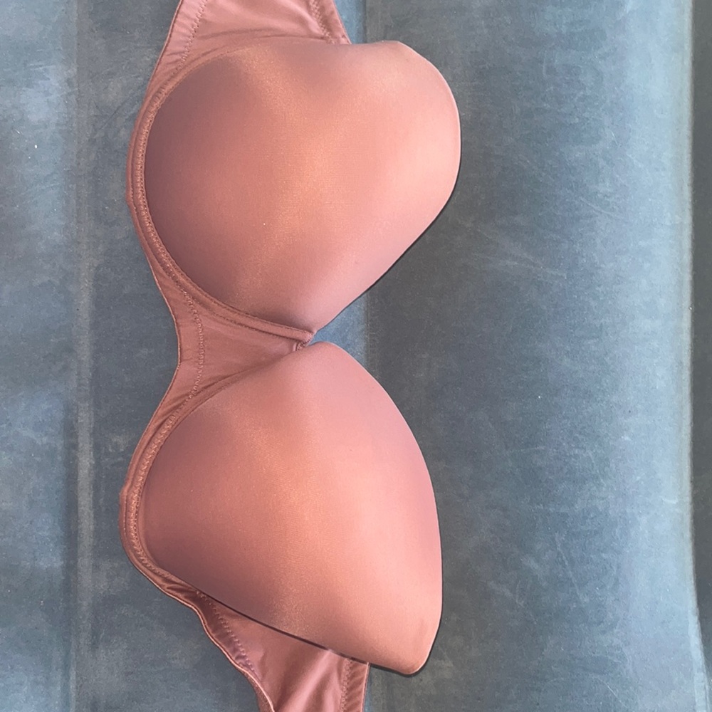 Strapless bra